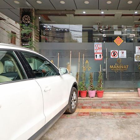 Hotel Mannat International By Mannat New Delhi Eksteriør billede