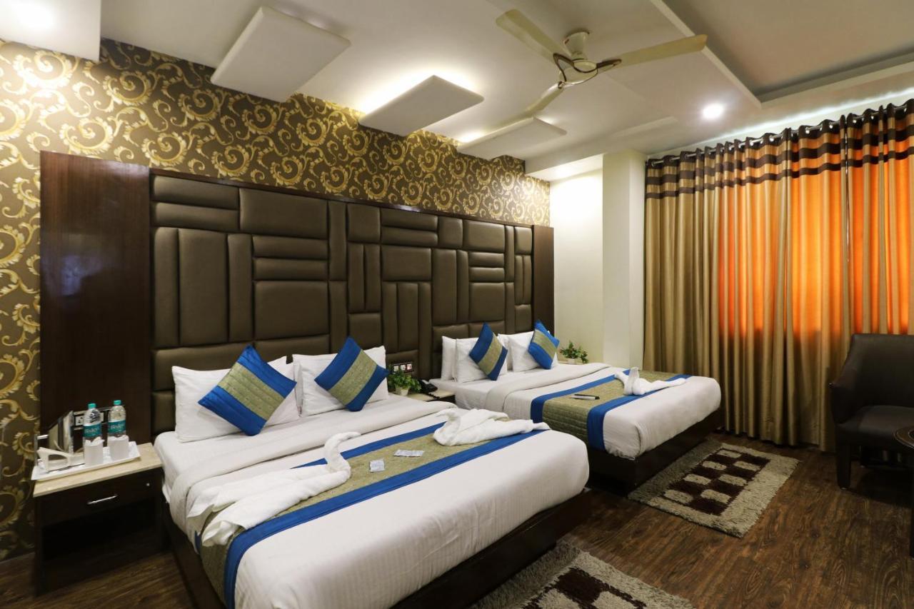 Hotel Mannat International By Mannat New Delhi Eksteriør billede